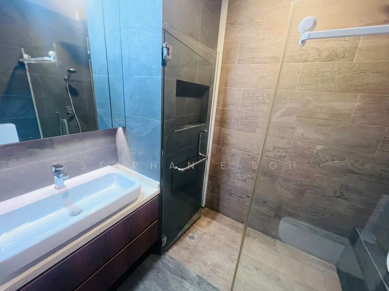 Duchess Crest, 84 Duchess Avenue, 2 Bedrooms, 936 sqft, Condominium For Sale, by Stephanie Soh, 500184781 - Bathroom - PropertyGuru.com.sg