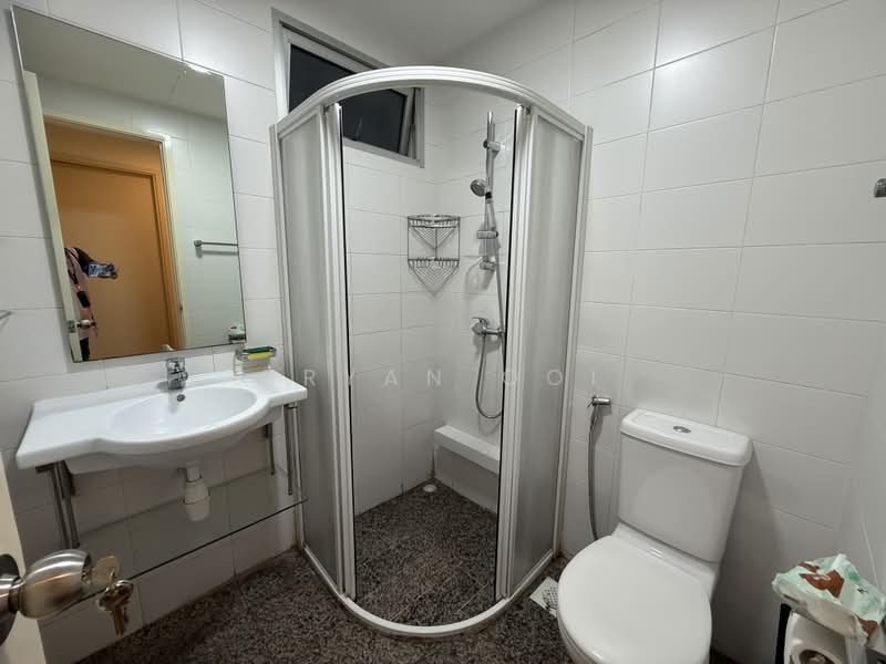 Kerrisdale, 30 Sturdee Road, Room Rental, 100 sqft, Condominium For Rent, by Bryan Ooi, 500184782 - Bathroom - PropertyGuru.com.sg