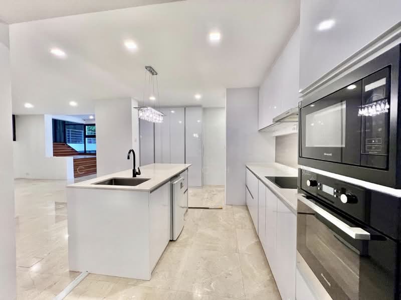Ford Avenue, , 5 Bedrooms, 8,000 sqft, Good Class Bungalow For Rent, by Clare Loh 卢煜婕, 500184785 - Kitchen - PropertyGuru.com.sg
