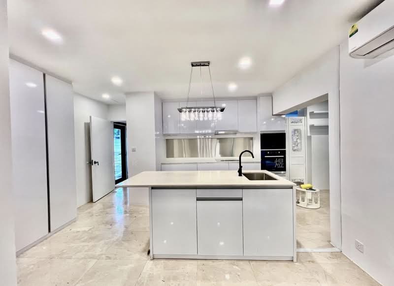 Ford Avenue, , 5 Bedrooms, 8,000 sqft, Good Class Bungalow For Rent, by Clare Loh 卢煜婕, 500184785 - Kitchen - PropertyGuru.com.sg