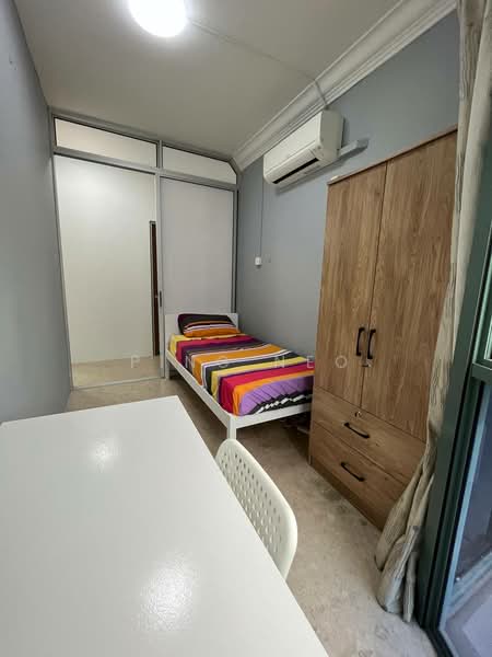 Summerdale, 6 Boon Lay Drive, Room Rental, 150 sqft, Condominium For Rent, by Ping Neo, 500184787 - Bedroom - PropertyGuru.com.sg