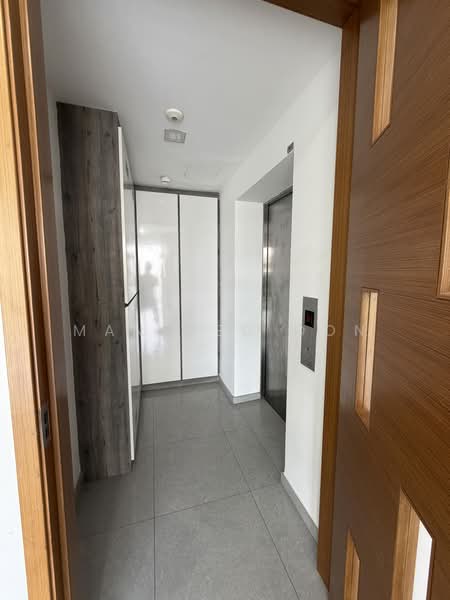 The Beverly, 45 Toh Tuck Road, 3 Bedrooms, 2,982 sqft, Apartment For Rent, by Manfred Oon, 500184793 - Entrance - PropertyGuru.com.sg