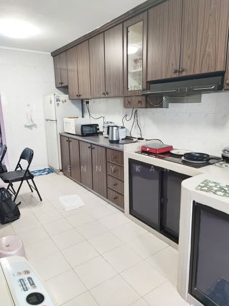 307 Serangoon Avenue 2, 307 Serangoon Avenue 2, Room Rental, 120 sqft, HDB Flat For Rent, by Kenny Kan, 500184807 - Kitchen - PropertyGuru.com.sg