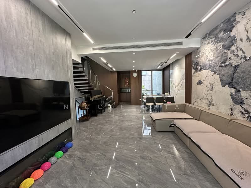The Woods, Westwood Avenue, 6 Bedrooms, 4,263 sqft, Cluster House For Sale, by Nicole Chia, 500184809 - Living Room - PropertyGuru.com.sg