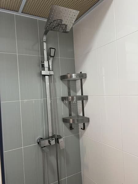 879B Tampines Avenue 8, 879B Tampines Avenue 8, Room Rental, 150 sqft, HDB Flat For Rent, by Petrina Ngo, 500184810 - Bathroom - PropertyGuru.com.sg