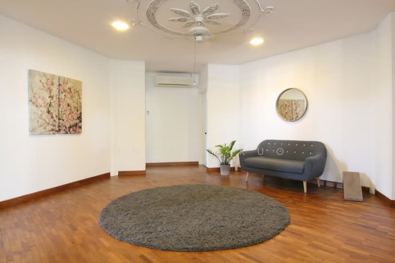 Hilltop Bungalow with 5 + 1 Bedroom, , 6 Bedrooms, 4,500 sqft, Bungalow House For Rent, by Vincent Kuo, 500184815 - Family Area - PropertyGuru.com.sg