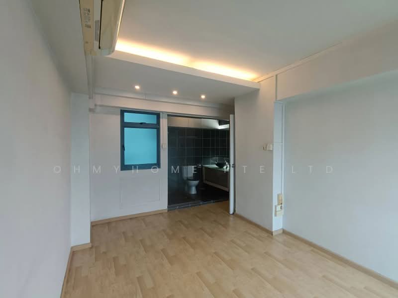 469 Admiralty Drive, 469 Admiralty Drive, 3 Bedrooms, 1,097 sqft, HDB Flat For Sale, by EVON NG, 500184819 - Bathroom - PropertyGuru.com.sg