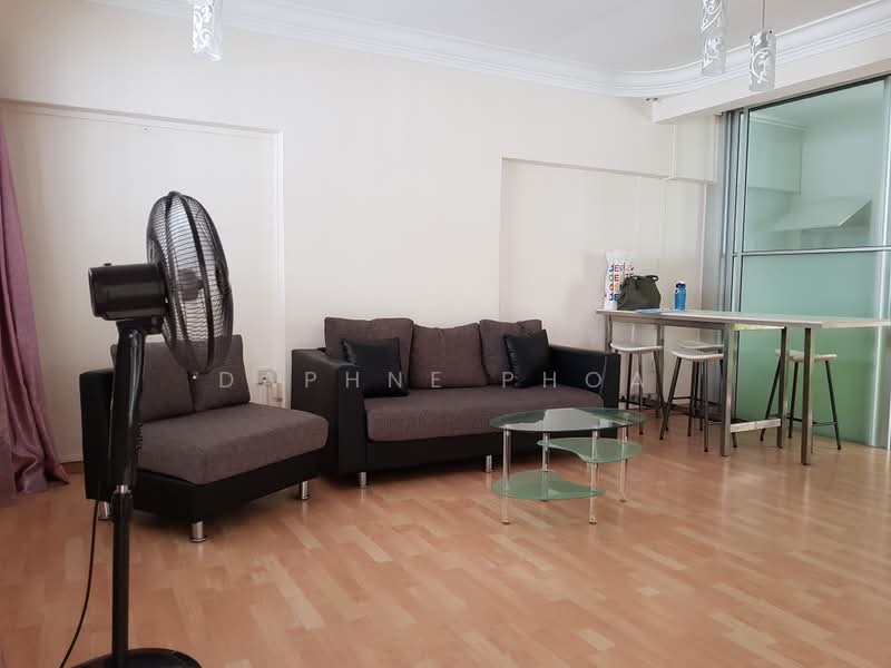 107 Towner Road, 107 Towner Road, 2 Bedrooms, 893 sqft, HDB Flat For Rent, by Daphne Phoa, 500184820 - Living Room - PropertyGuru.com.sg