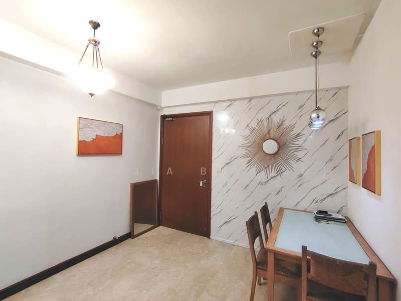 Burlington Square, 175 Bencoolen Street, 2 Bedrooms, 667 sqft, Apartment For Sale, by Loo Jia Bin (Jo), 500184833 - PropertyGuru.com.sg
