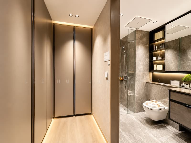 Move In! TOP in 3 Months, Mins to MRT, , 5 Bedrooms, 1,690 sqft, Condominium For Sale, by Lee Hui Jun (Joy), 500184844 - Bathroom - PropertyGuru.com.sg