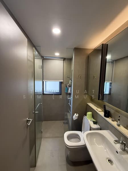 Riversails, 8 Upper Serangoon Crescent, 2 Bedrooms, 883 sqft, Condominium For Rent, by Teck Huat Sim (Remus), 500184851 - Bathroom - PropertyGuru.com.sg