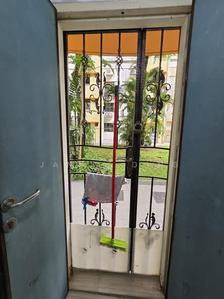 88 Commonwealth Close, 88 Commonwealth Close, 2 Bedrooms, 645 sqft, HDB Flat For Sale, by Janice Ding, 500184858 - Exterior - PropertyGuru.com.sg