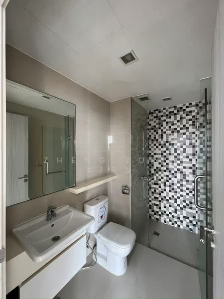 Sea Esta, 20 Pasir Ris Link, 3 Bedrooms, 1,711 sqft, Condominium For Sale, by Zheng Zong Jian, 500184859 - Bathroom - PropertyGuru.com.sg