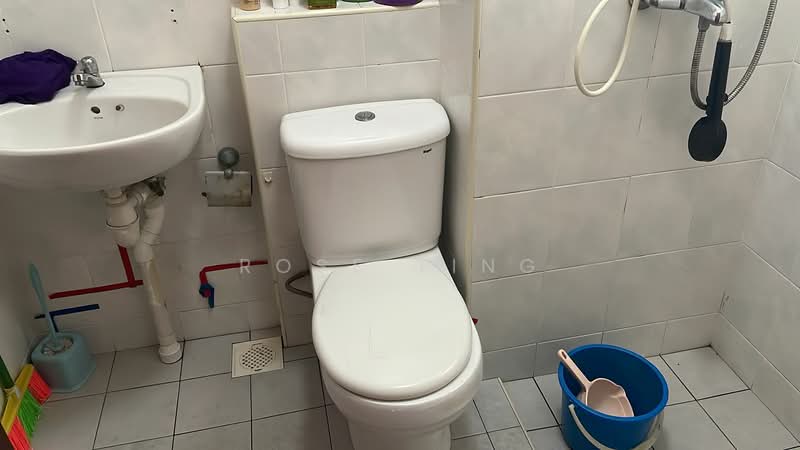 90 Tanglin Halt Road, 90 Tanglin Halt Road, Room Rental, 140 sqft, HDB Flat For Rent, by Rose Ting, 500184861 - Bathroom - PropertyGuru.com.sg