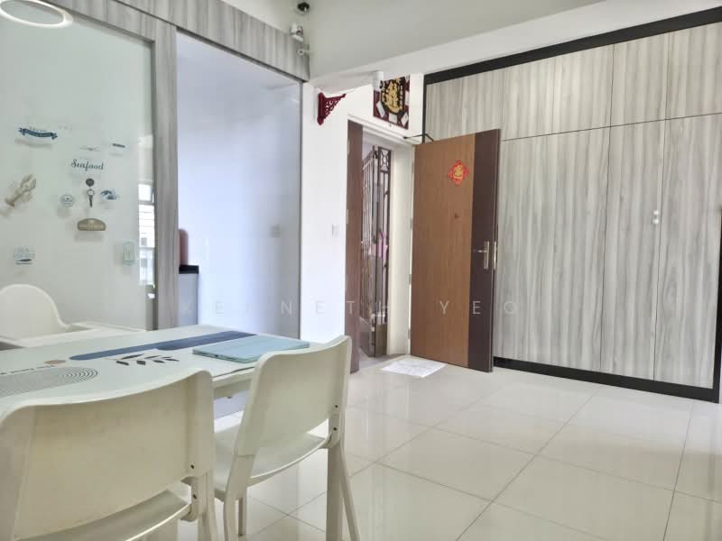 323A Sumang Walk, 323A Sumang Walk, 3 Bedrooms, 1,001 sqft, HDB Flat For Sale, by Kenneth Yeo, 500184862 - Dining Room - PropertyGuru.com.sg