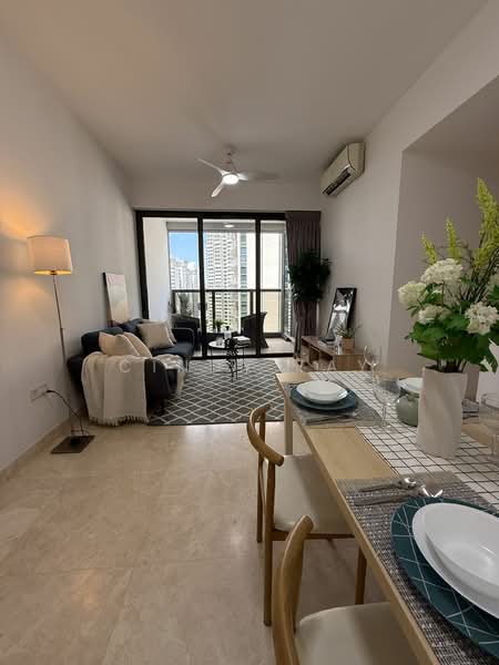 Commonwealth Towers, , 3 Bedrooms, 904 sqft, Condominium For Sale, by Cindy Tay, 500184870 - Living Room - PropertyGuru.com.sg