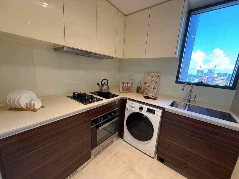 Commonwealth Towers, , 3 Bedrooms, 904 sqft, Condominium For Sale, by Cindy Tay, 500184870 - Kitchen - PropertyGuru.com.sg