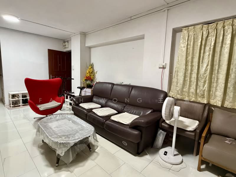 42A Sims Drive, 42A Sims Drive, 4 Bedrooms, 1,313 sqft, HDB Flat For Sale, by Faith Wong 王蕙蕙, 500184875 - Living Room - PropertyGuru.com.sg