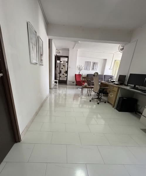 42A Sims Drive, 42A Sims Drive, 4 Bedrooms, 1,313 sqft, HDB Flat For Sale, by Faith Wong 王蕙蕙, 500184875 - Study - PropertyGuru.com.sg