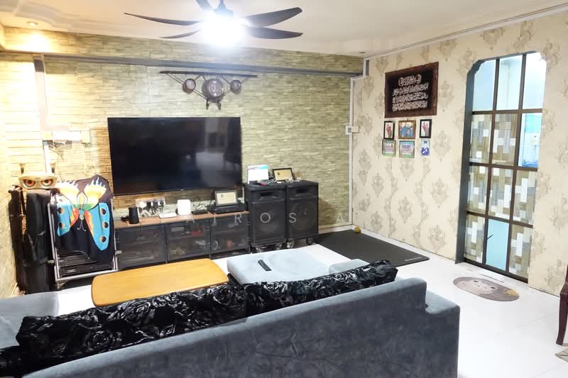506 Jelapang Road, 506 Jelapang Road, 3 Bedrooms, 1,087 sqft, HDB Flat For Sale, by Fairos Ali, 500184900 - Living Room - PropertyGuru.com.sg
