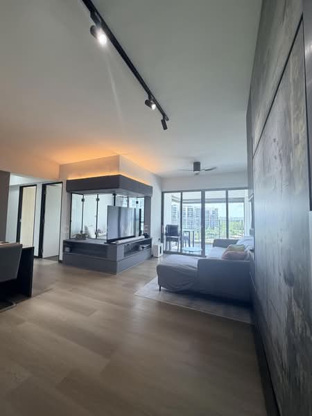 519B Tampines Central 8, 519B Tampines Central 8, 3 Bedrooms, 1,162 sqft, HDB Flat For Sale, by Carmen Yap, 500184901 - Living Room - PropertyGuru.com.sg
