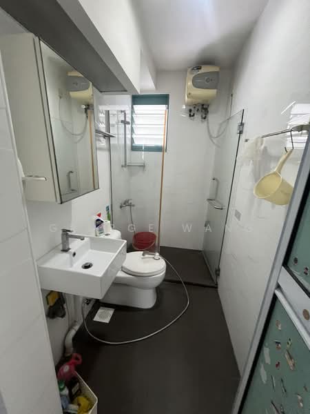 688D Woodlands Drive 75, 688D Woodlands Drive 75, Room Rental, 300 sqft, HDB Flat For Rent, by George Wang, 500184909 - Bathroom - PropertyGuru.com.sg