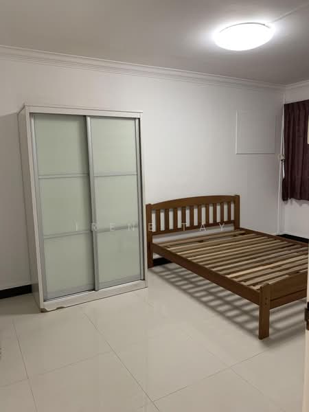220 Jurong East Street 21, 220 Jurong East Street 21, 3 Bedrooms, 1,270 sqft, HDB Flat For Sale, by Irene Tay, 500184912 - Bedroom - PropertyGuru.com.sg