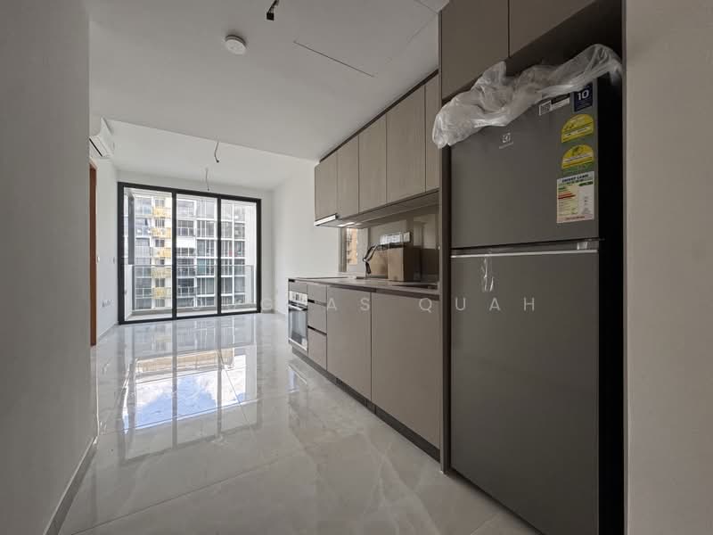 Penrose, 22 Sims Drive, 1 Bedroom, 474 sqft, Condominium For Rent, by Douglas Quah, 500184924 - Kitchen - PropertyGuru.com.sg