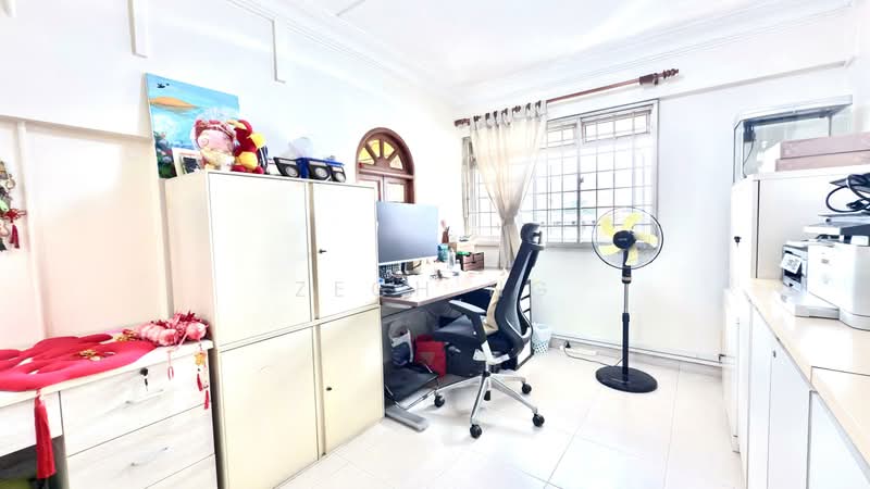 444 Ang Mo Kio Avenue 10, 444 Ang Mo Kio Avenue 10, 4 Bedrooms, 1,754 sqft, HDB Flat For Sale, by Zech Ng, 500184936 - Study - PropertyGuru.com.sg