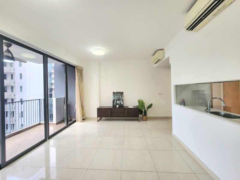 La Fiesta, 50 Sengkang Square, 3 Bedrooms, 893 sqft, Condominium For Rent, by Kelvin Tan, 500184945 - Living Room - PropertyGuru.com.sg