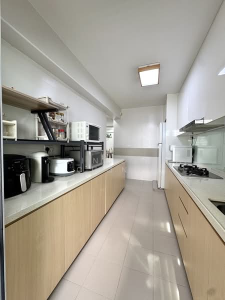 676C Yishun Ring Road, 676C Yishun Ring Road, 3 Bedrooms, 1,216 sqft, HDB Flat For Sale, by Ainsley Chong, 500184956 - Kitchen - PropertyGuru.com.sg