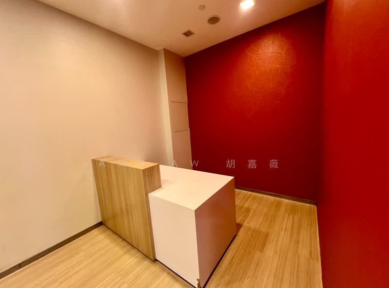RAFFLES PLACE | City Views | Fitted Office | Sheltered to MRT Station |, Raffles Place MRT, 1,798 sqft, Office For Rent, by Amy Aw 胡嘉薇, 500184960 - CommercialGuru.com.sg