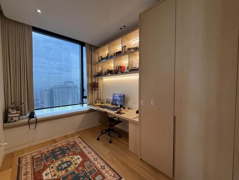 Ardmore 3, 3 Ardmore Park, 3 Bedrooms, 1,744 sqft, Condominium For Sale, by Lin Kwee, 500184961 - Fully renovated Study - PropertyGuru.com.sg