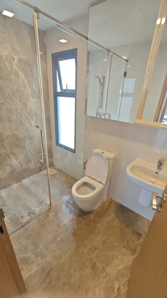 8 @ Woodleigh, 2 Woodleigh Close, Room Rental, 100 sqft, Condominium For Rent, by Charles Ong, 500184963 - Common Bathroom - PropertyGuru.com.sg