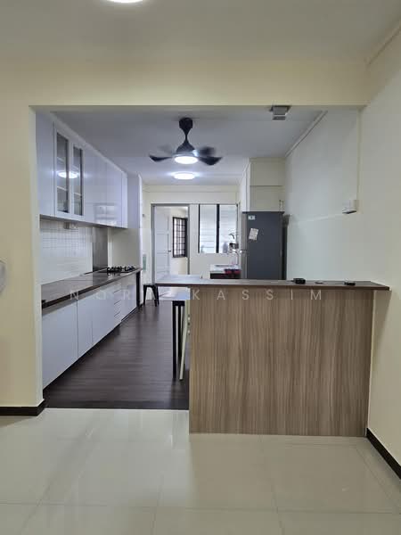 207 Serangoon Central, 207 Serangoon Central, 2 Bedrooms, 689 sqft, HDB Flat For Rent, by Nora Kassim, 500184967 - Living hall - PropertyGuru.com.sg