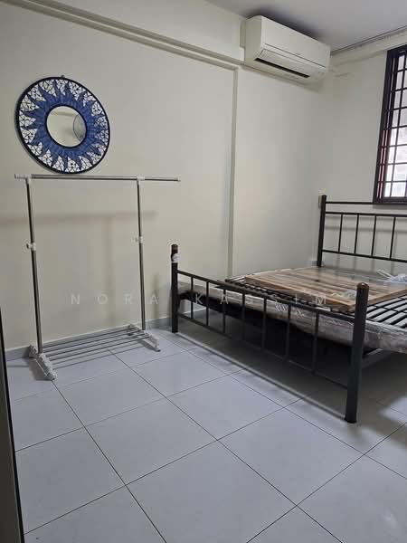 207 Serangoon Central, 207 Serangoon Central, 2 Bedrooms, 689 sqft, HDB Flat For Rent, by Nora Kassim, 500184967 - Common Bedroom - PropertyGuru.com.sg