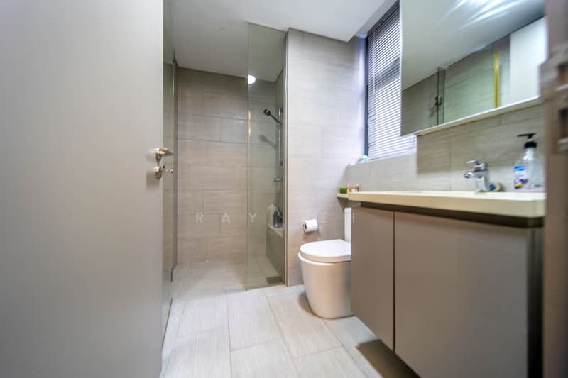 The Criterion, 19 Yishun Street 51, 3 Bedrooms, 1,023 sqft, Executive Condominium For Sale, by Ray Peh, 500184968 - Common Bathroom - PropertyGuru.com.sg