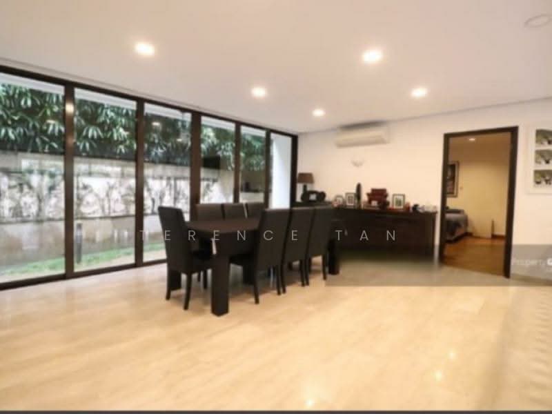 RARE ! D10 MOVE IN LANDED! PSF ONLY $1,8XX !, SIXTH AVENUE / CORONATION / BUKIT TIMAH, 5 Bedrooms, 9,750 sqft, Detached House For Sale, by Terence Tan, 500184990 - Dining Room - PropertyGuru.com.sg