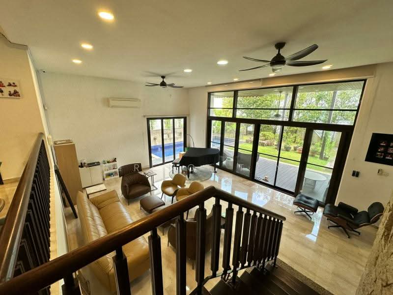 RARE ! D10 MOVE IN LANDED! PSF ONLY $1,8XX !, SIXTH AVENUE / CORONATION / BUKIT TIMAH, 5 Bedrooms, 9,750 sqft, Detached House For Sale, by Terence Tan, 500184990 - Living Room - PropertyGuru.com.sg