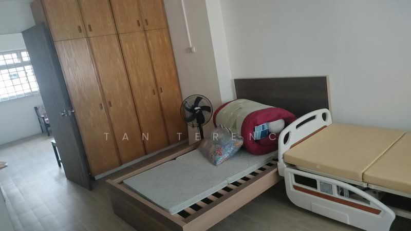 171 Lorong 1 Toa Payoh, 171 Lorong 1 Toa Payoh, 4 Bedrooms, 1,334 sqft, HDB Flat For Sale, by Tan Terence, 500184994 - Bedroom - PropertyGuru.com.sg