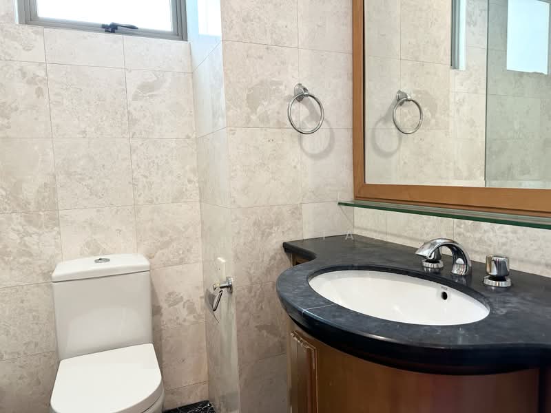 Amaryllis Ville, 20 Newton Road, 3 Bedrooms, 980 sqft, Condominium For Rent, by Celine Tay, 500185009 - Bathroom - PropertyGuru.com.sg