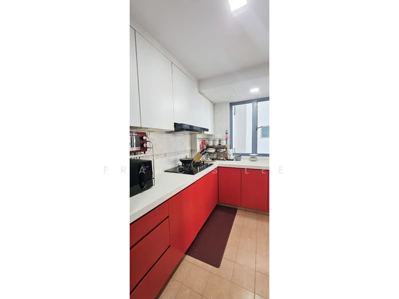 Aquarius By The Park, 1 Bedok Reservoir View, 2 Bedrooms, 893 sqft, Condominium For Rent, by Francis Lee, 500185014 - Kitchen - PropertyGuru.com.sg