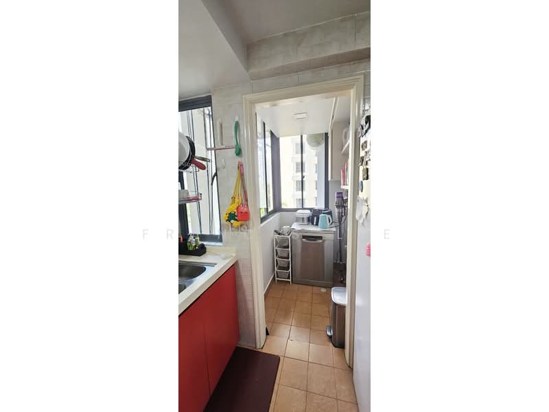 Aquarius By The Park, 1 Bedok Reservoir View, 2 Bedrooms, 893 sqft, Condominium For Rent, by Francis Lee, 500185014 - Kitchen - PropertyGuru.com.sg