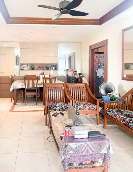 65 Teban Gardens Road, 65 Teban Gardens Road, 3 Bedrooms, 969 sqft, HDB Flat For Sale, by Nadiah Nasir, 500185016 - Living Room - PropertyGuru.com.sg