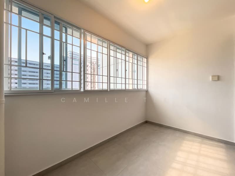 627 Jurong West Street 65, 627 Jurong West Street 65, 4 Bedrooms, 1,399 sqft, HDB Flat For Sale, by Camille Tee, 500185019 - Balcony - PropertyGuru.com.sg