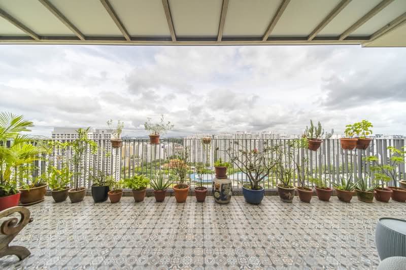 The Topiary, 11 Fernvale Lane, 4 Bedrooms, 1,970 sqft, Executive Condominium For Sale, by Erina Lin, 500185036 - Balcony - PropertyGuru.com.sg