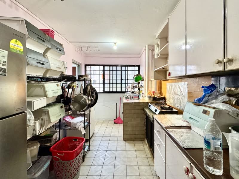 114 Bishan Street 12, 114 Bishan Street 12, 3 Bedrooms, 914 sqft, HDB Flat For Sale, by Jeffri Lim, 林冠名, 500185037 - Kitchen - PropertyGuru.com.sg