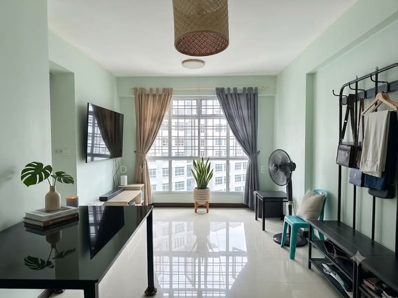 286C Compassvale Crescent, 286C Compassvale Crescent, 2 Bedrooms, 732 sqft, HDB Flat For Sale, by Dylan Lee, 500185039 - Living Room - PropertyGuru.com.sg