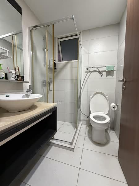 1 Canberra, 13 Canberra Drive, 2 Bedrooms, 900 sqft, Executive Condominium For Rent, by Yen Tan, 500185042 - Bathroom - PropertyGuru.com.sg