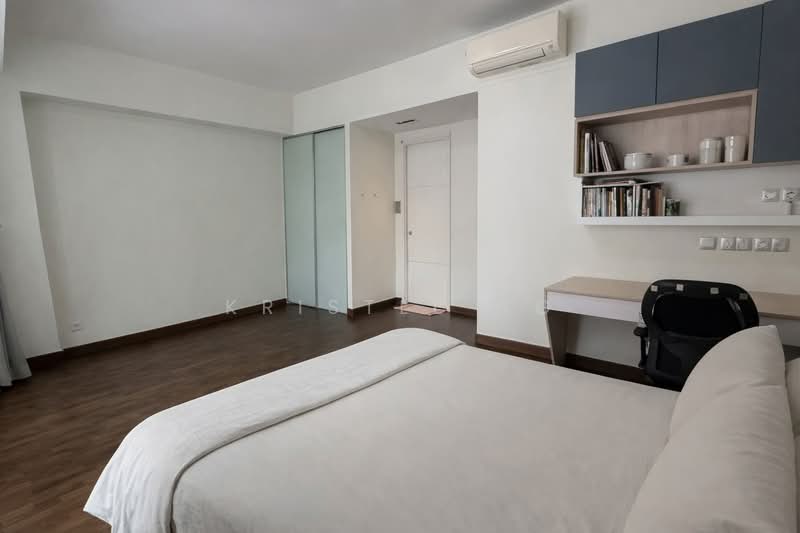 3.5 Storey Renovated Inter with 5 Ensuite Br @ Mimosa, , 5 Bedrooms, 3,337 sqft, Terraced House For Sale, by Kristle Ng, 500185044 - Bedroom - PropertyGuru.com.sg